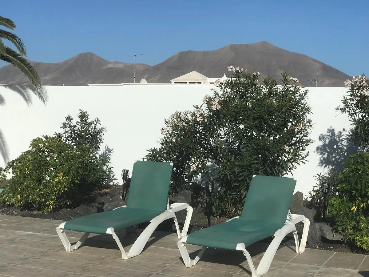 Casa Blanca Villa Arrecife