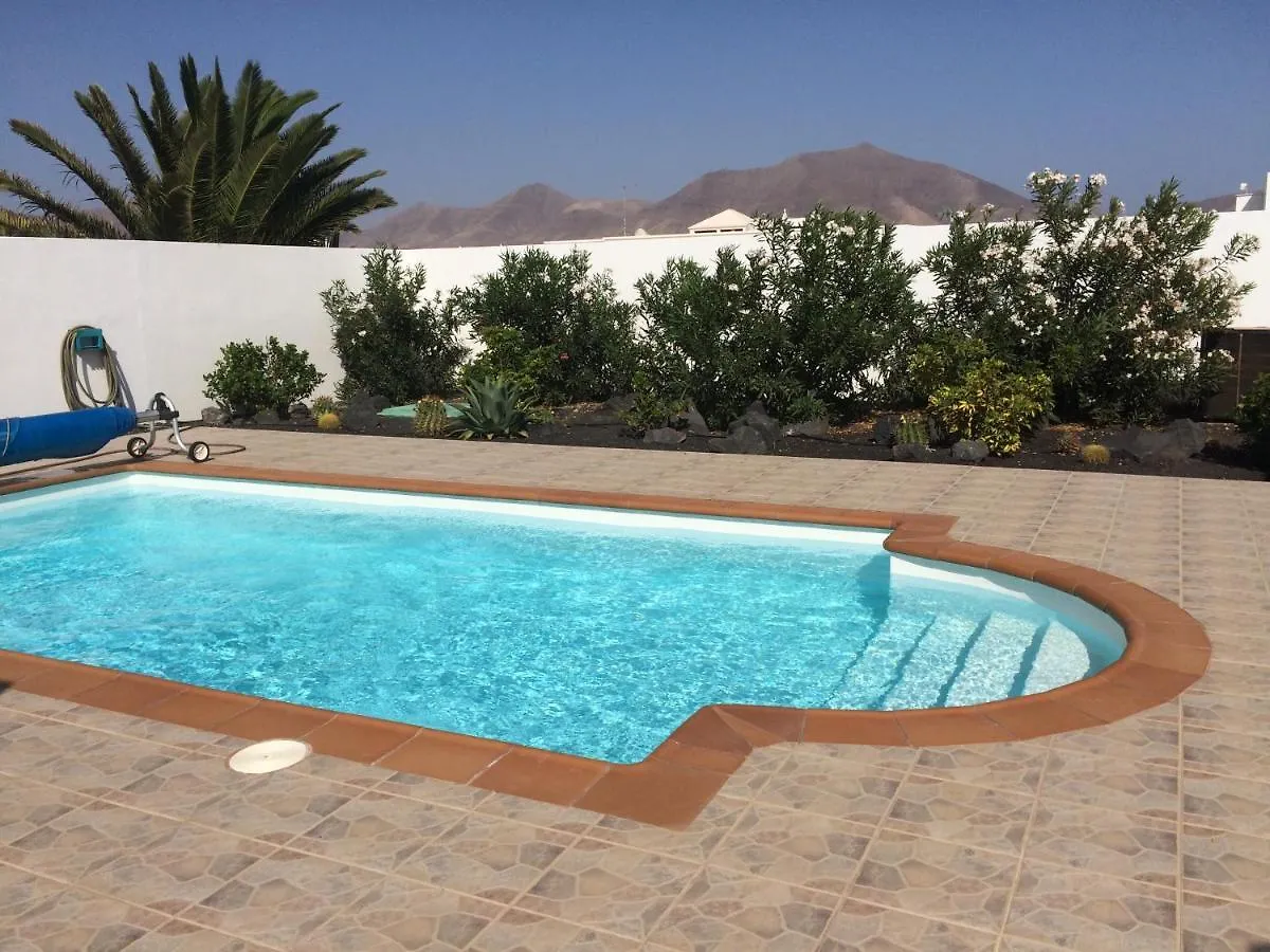 Casa Blanca Villa Arrecife