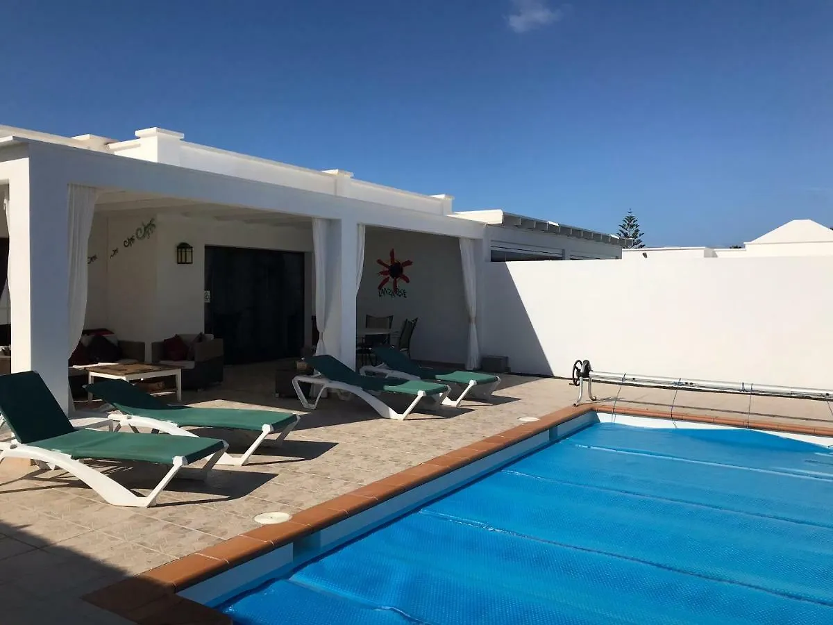Casa Blanca Villa Arrecife